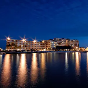https://hotelcoz-top.quintano-roohotels.com